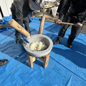 年末大掃除・餅つき大会